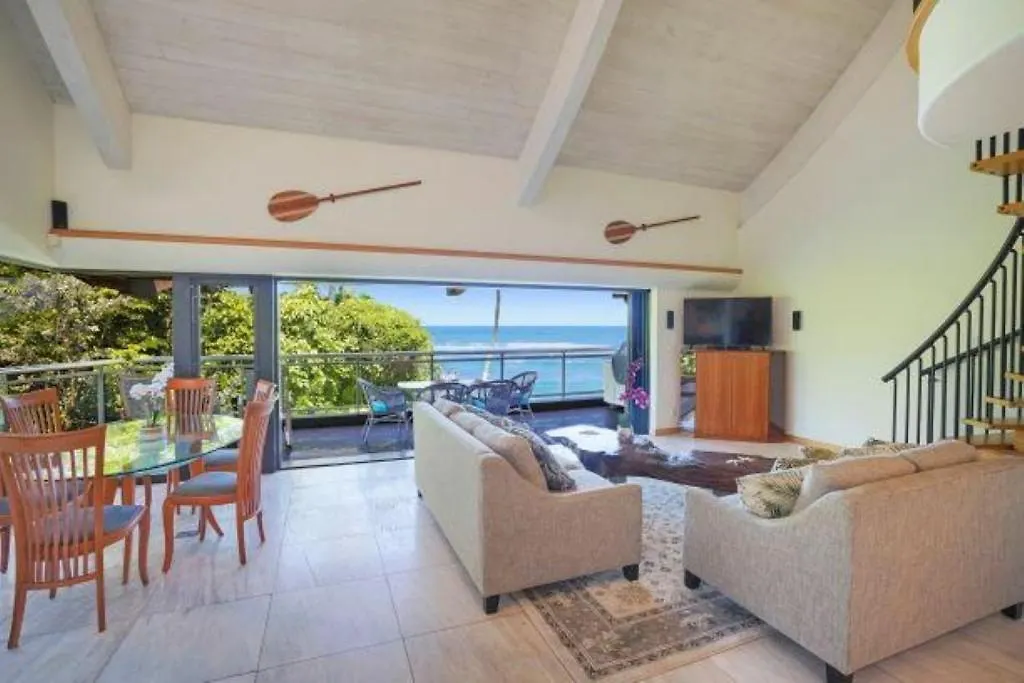 Luxury 2-Story Oceanfront Condo W/ Views & Pool Wailua  Apartamento